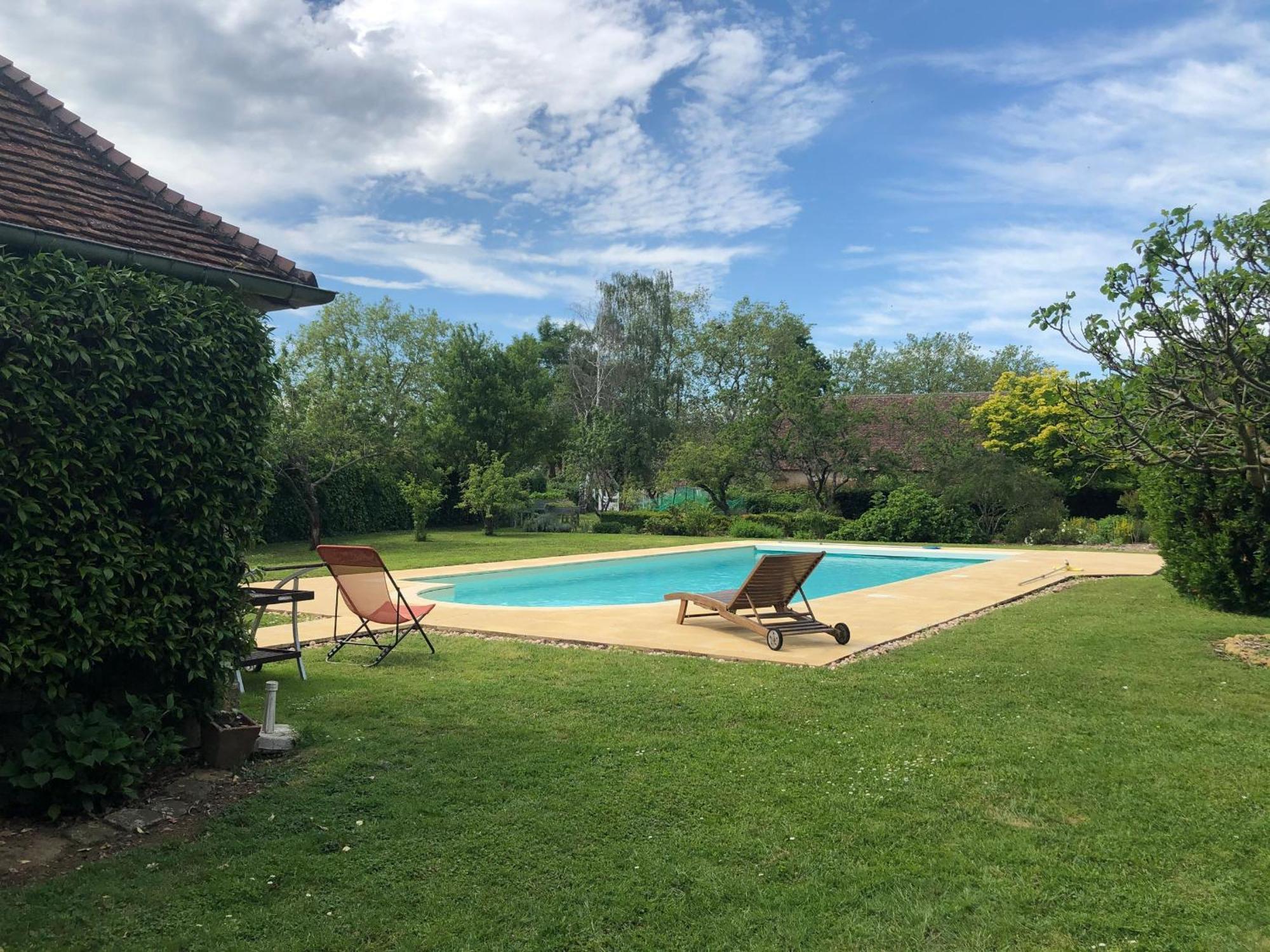 Gite Charmant Avec Piscine Chauffee, Tennis Et Jardin Pres De Beaumont-Sur-Sarthe - Fr-1-410-214 Vila Maresché Exterior foto